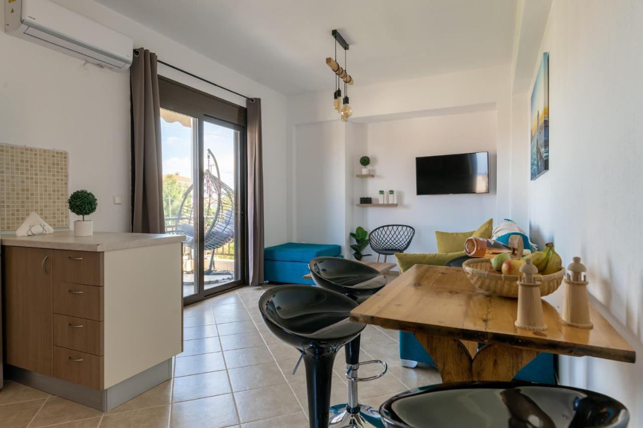 Zandre Shiny Apartment Nea Poteidaia Exterior photo