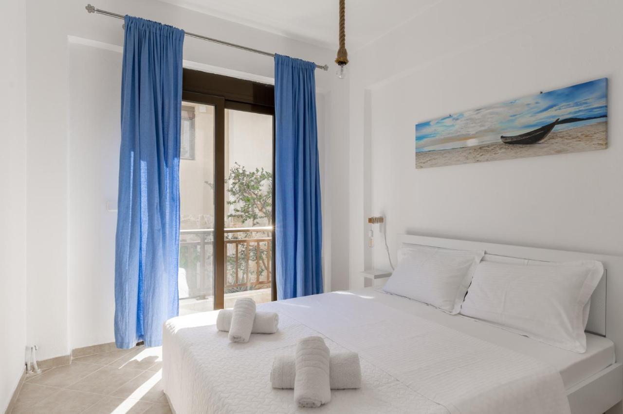 Zandre Shiny Apartment Nea Poteidaia Exterior photo